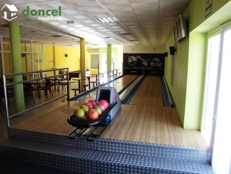 150214/2437217.- BAR/BOLERA EN VILLARRUBIA DE LOS OJOS de 280 m2. útiles, sobre parcela de 560 m2., todos los servicios y dotaciones en el entorno dispone de licencia para su funcionamiento, tiene tre — Foto 2