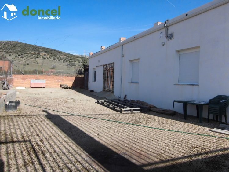150214/2437217.- BAR/BOLERA EN VILLARRUBIA DE LOS OJOS de 280 m2. útiles, sobre parcela de 560 m2., todos los servicios y dotaciones en el entorno dispone de licencia para su funcionamiento, tiene tre — Foto 10