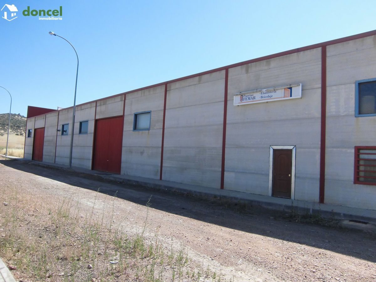 160709/2083802.- Nave en Pgno. Industrial de Picón/Ciudad Real, con todas las dotaciones, a escasos minutos de la estación AVE de C. Real y con acceso con buena red de carreteras. Tiene una superficie — Foto 8