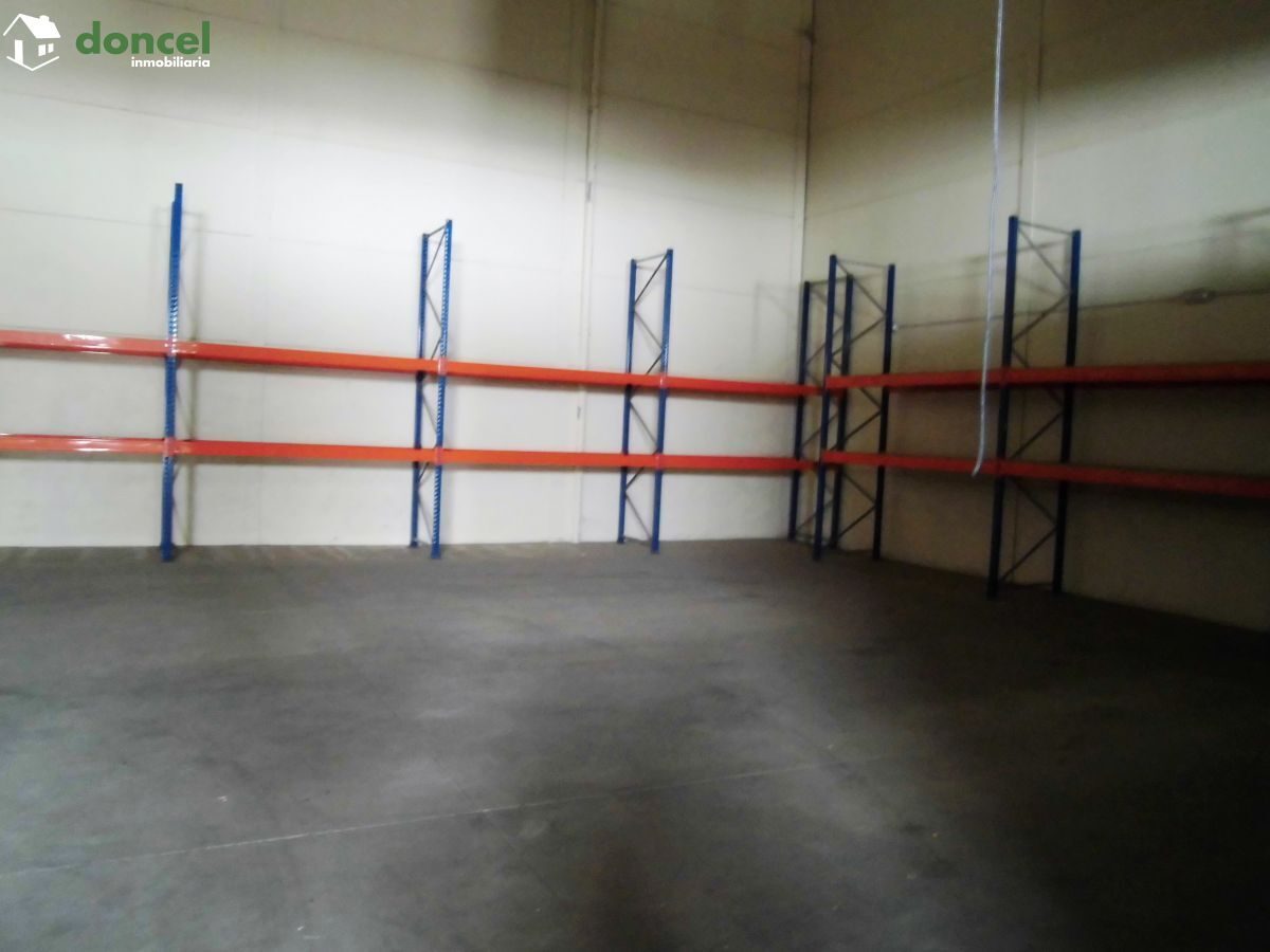 Inmobiliaria Doncel, vende para inversionistas, NAVE EN POLÍGONO INDUSTRIAL LA ESTRELLA DE MIGUELTURRA/C. Real con una superficie de 500 m2. (20x25), actualmente ARRENDADA, dispone de dos despachos, u — Foto 7