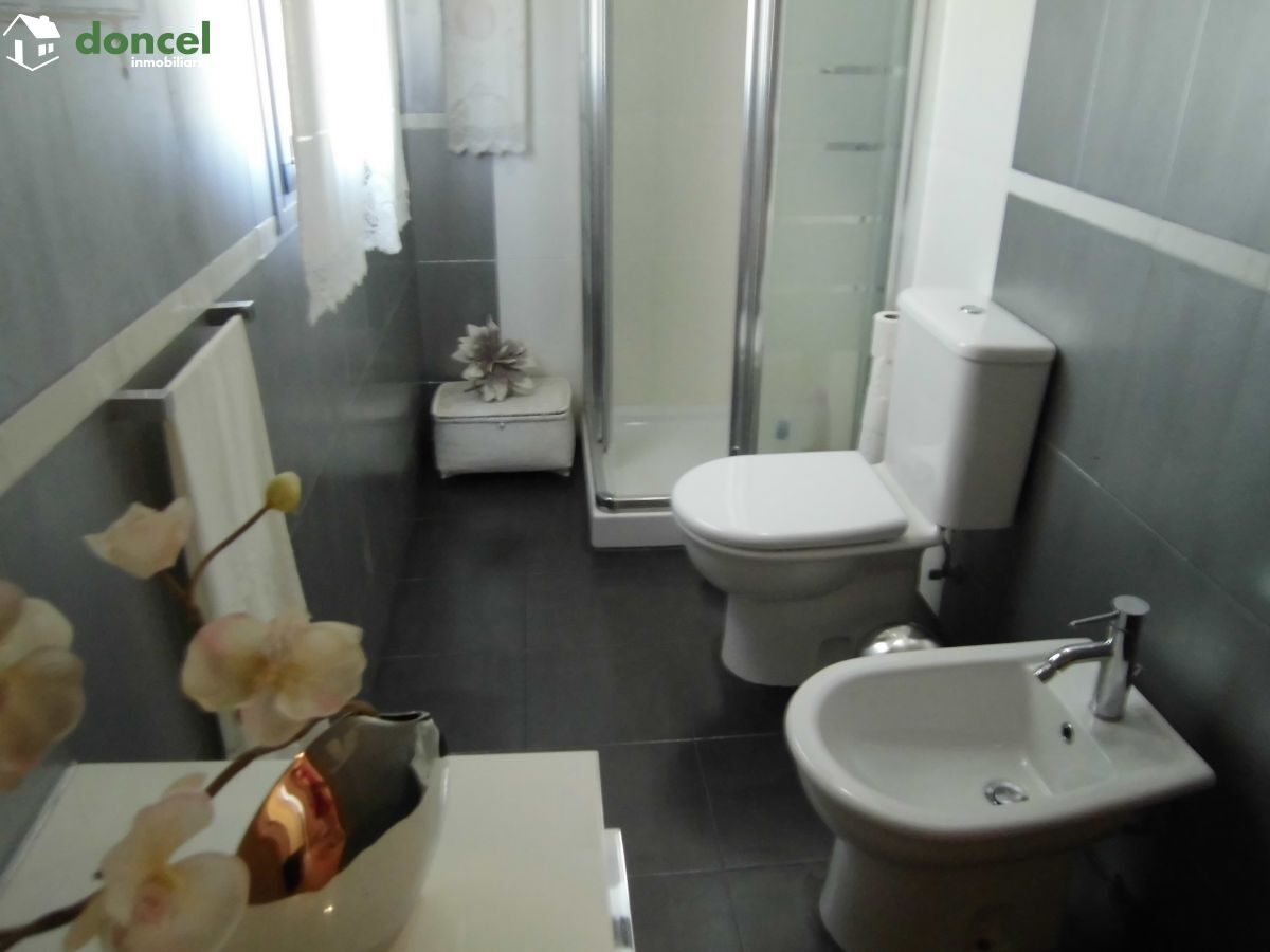 Inmobiliaria Doncel, vende,CASA UNIFAMILIAR EN ZONA NUEVA EXPANSIÓN DE POZUELO DE CTVA./C. Real,, a 10 minutos de la capital, se encuentra cercano a comercios, cercano a transporte público, cercano a  — Foto 3