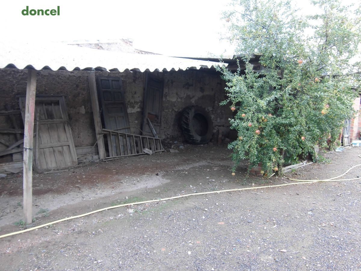 181103/2483243.- Parcela urbana cerrada, con diversas construcciones en su interior, con una superficie de 640 m2., ubicada en la Colonia Peñuelas. — Foto 5