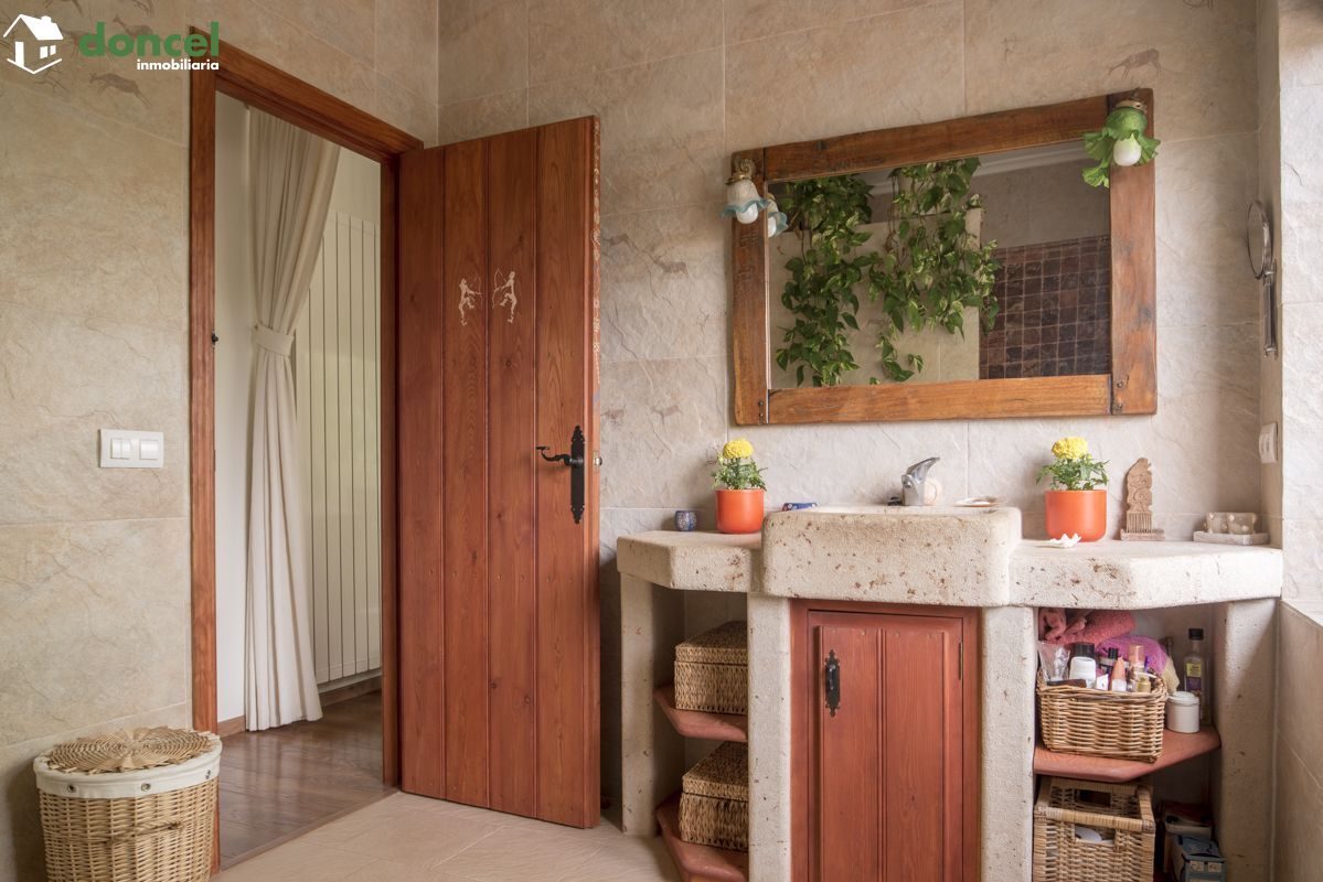 191006/2514666.- Esta antigua quintería originaria del siglo XVIII en la actualidad ha sido REHABILITADA POR COMPLETO con materiales de alta calidad y convertida en confortable residencia en un medio  — Foto 5