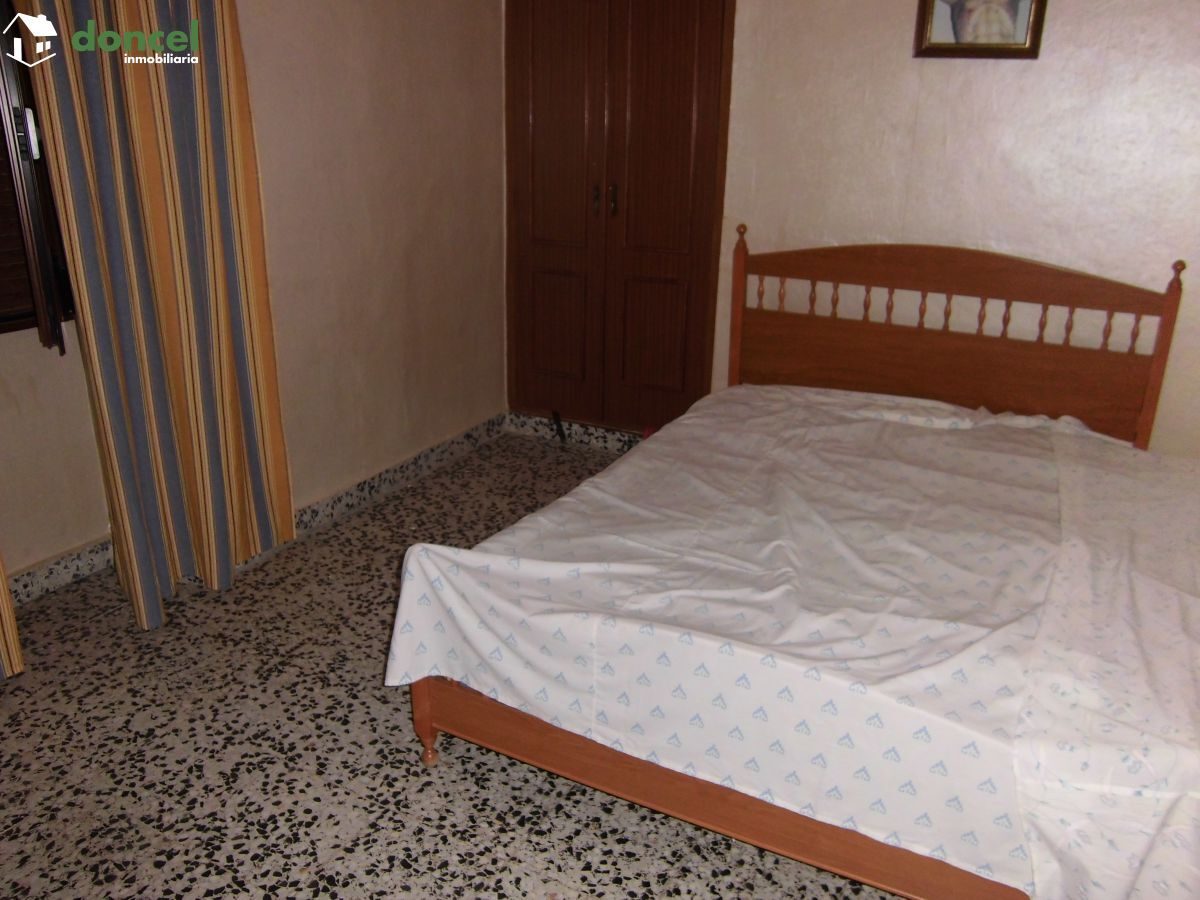 210304/2551805, Inmobiliaria Doncel, vende, EN TORRALBA DE CALATRAVA/C. Real, casa de pueblo, con distintas dependencias,y cocina campera, construida sobre parcela de 340 m2. , tiene dos patios, carpi — Foto 15