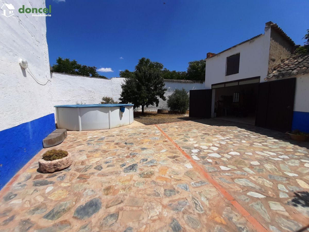 210603/2558012.- Inmobiliaria Doncel, vende, CASA DE PUEBLO EN GRANATULA DE CALATRAVA/Ciudad Real, se encuentra cercano a comercios, cercano a transporte público, cercano a colegios, cercano al centro — Foto 10
