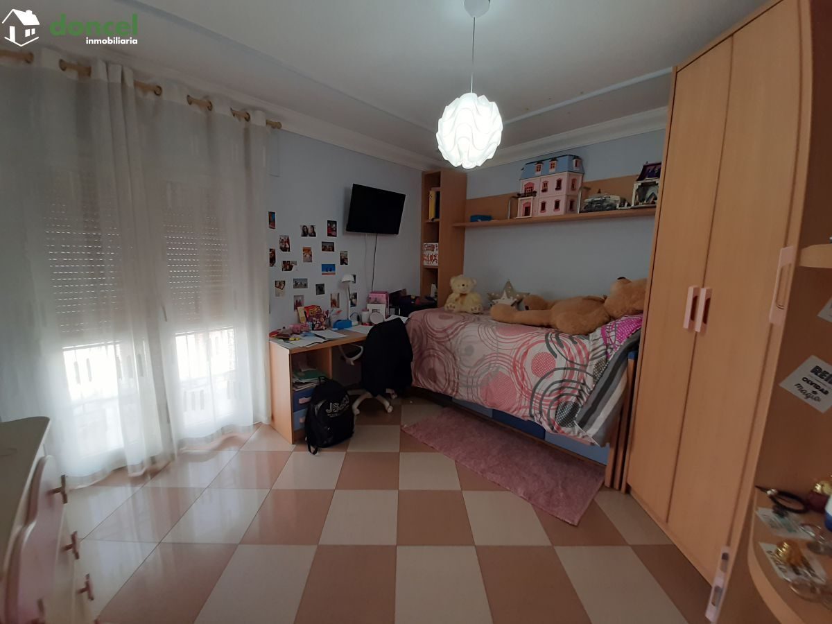 220408/2579271.- Inmobiliaria Doncel, vende, CASA EN ALMAGRO/Ciudad Real, se encuentra cercano a comercios, cercano a transporte público, cercano a colegios, cercano al centro, distribuida en tres dor — Foto 7