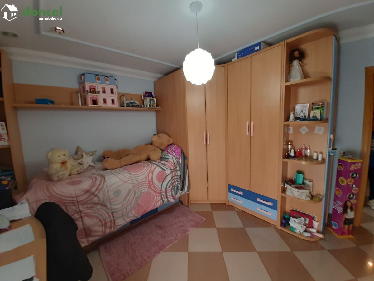 220408/2579271.- Inmobiliaria Doncel, vende, CASA EN ALMAGRO/Ciudad Real, se encuentra cercano a comercios, cercano a transporte público, cercano a colegios, cercano al centro, distribuida en tres dor — Foto 11