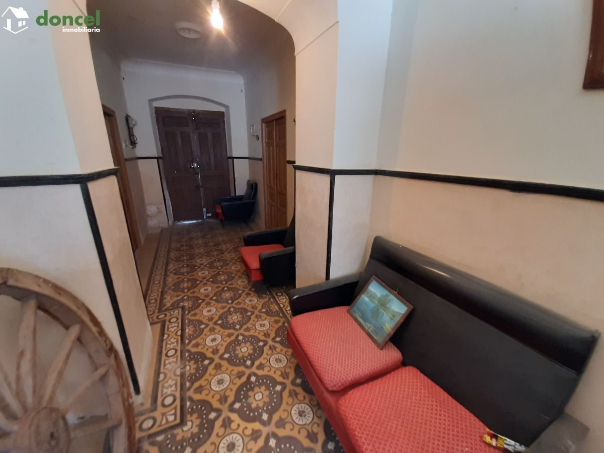 Inmobiliaria Doncel, vende, casa en ALCOLEA DE CTVA./C. Real, con una superficie de cuatrocientos sesenta y siete metros cuadrados, tiene acceso a dos calles. Para reformar. — Foto 5