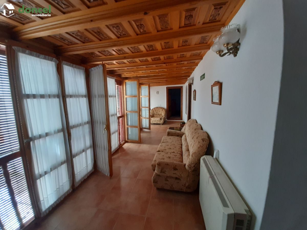 Inmobiliaria Doncel, vende, CASA EN EL CENTRO DE ALMAGRO, sobre parcela de trecientos setenta y un metros cuadrados, se encuentra cercano a comercios, cercano a transporte público, cercano a colegios, — Foto 6