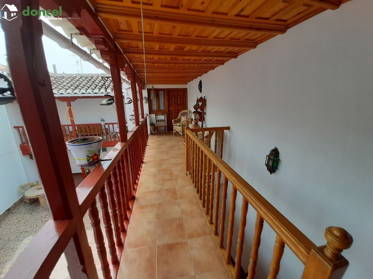 Inmobiliaria Doncel, vende, CASA EN EL CENTRO DE ALMAGRO, sobre parcela de trecientos setenta y un metros cuadrados, se encuentra cercano a comercios, cercano a transporte público, cercano a colegios, — Foto 16