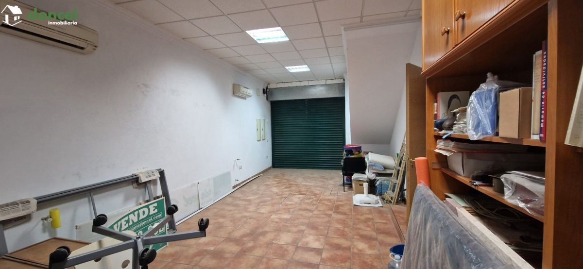 Inmobiliaria Doncel, vende, AMPLIA CASA EN ALMAGRO/C. Real, a 25 minutos del centro de Ciudad Real, con patio de 125 m2 y una terraza-solárium de 39 m2., distribuida en cinco dormitorios, (de los cual — Foto 22
