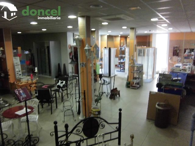 140717/1128904.- AMPLIO LOCAL en Ciudad Real ubicado muy próximo al Parque Juan Pablo II, acceso rádido al centro en 3 minutos y faciles salidas a autovías y poligono industrial. Se encuentra completa — Foto 5