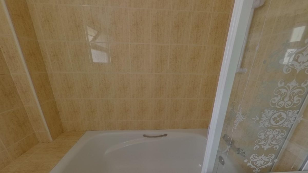 Calahonda - Piso, 1 Dormitorio, Terraza Acristalada — Foto 16