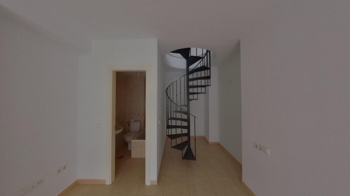 Benalmádena - Dúplex, 2 Dormitorios, Balcón — Foto 11