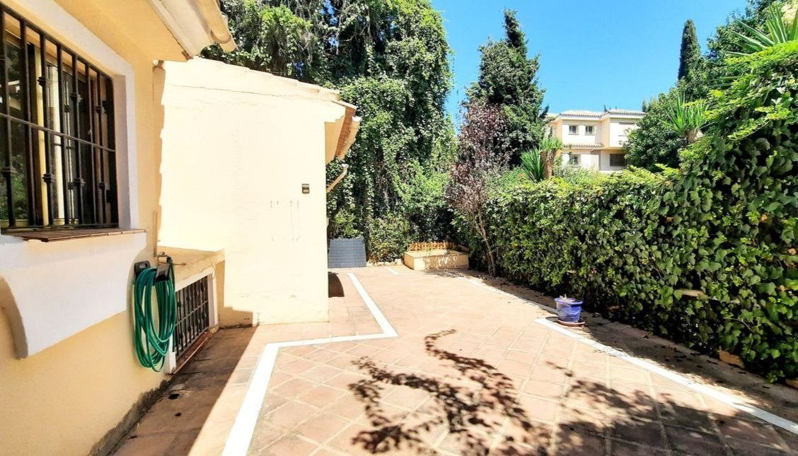 La Sierrezuela -  Reforma esta pareada a tu gusto. Una de las mejores  zonas residenciales junto a Fuengirola — Foto 5