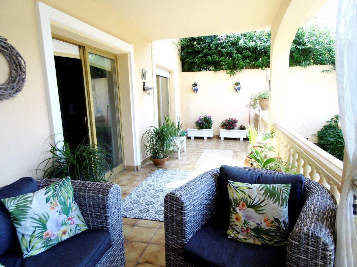 La Sierrezuela -  Reforma esta pareada a tu gusto. Una de las mejores  zonas residenciales junto a Fuengirola — Foto 25