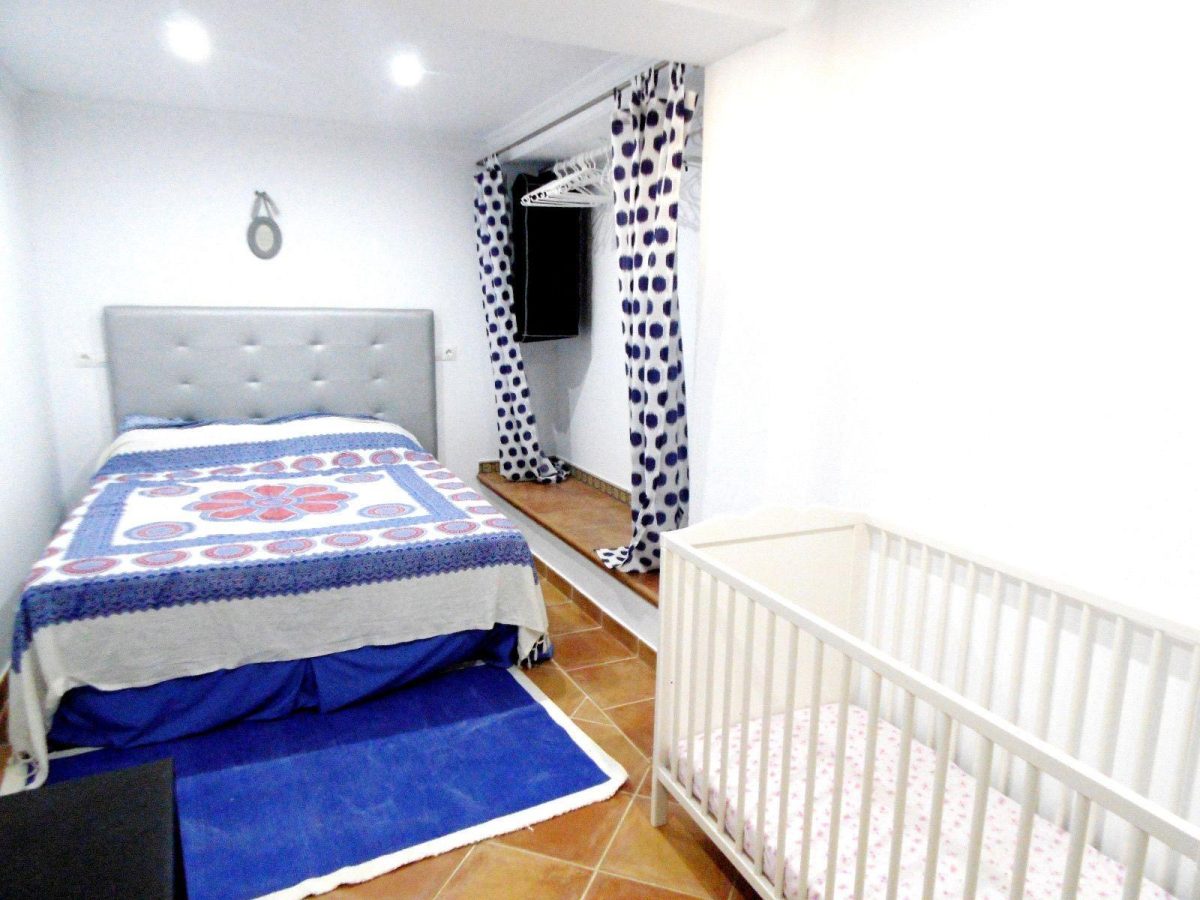 La Sierrezuela -  Reforma esta pareada a tu gusto. Una de las mejores  zonas residenciales junto a Fuengirola — Foto 20