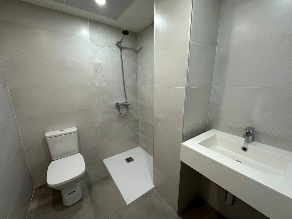 Arroyo de la Miel - Piso a Estrenar 2 Dormitorios, Garaje, Terraza y Piscina — Foto 18