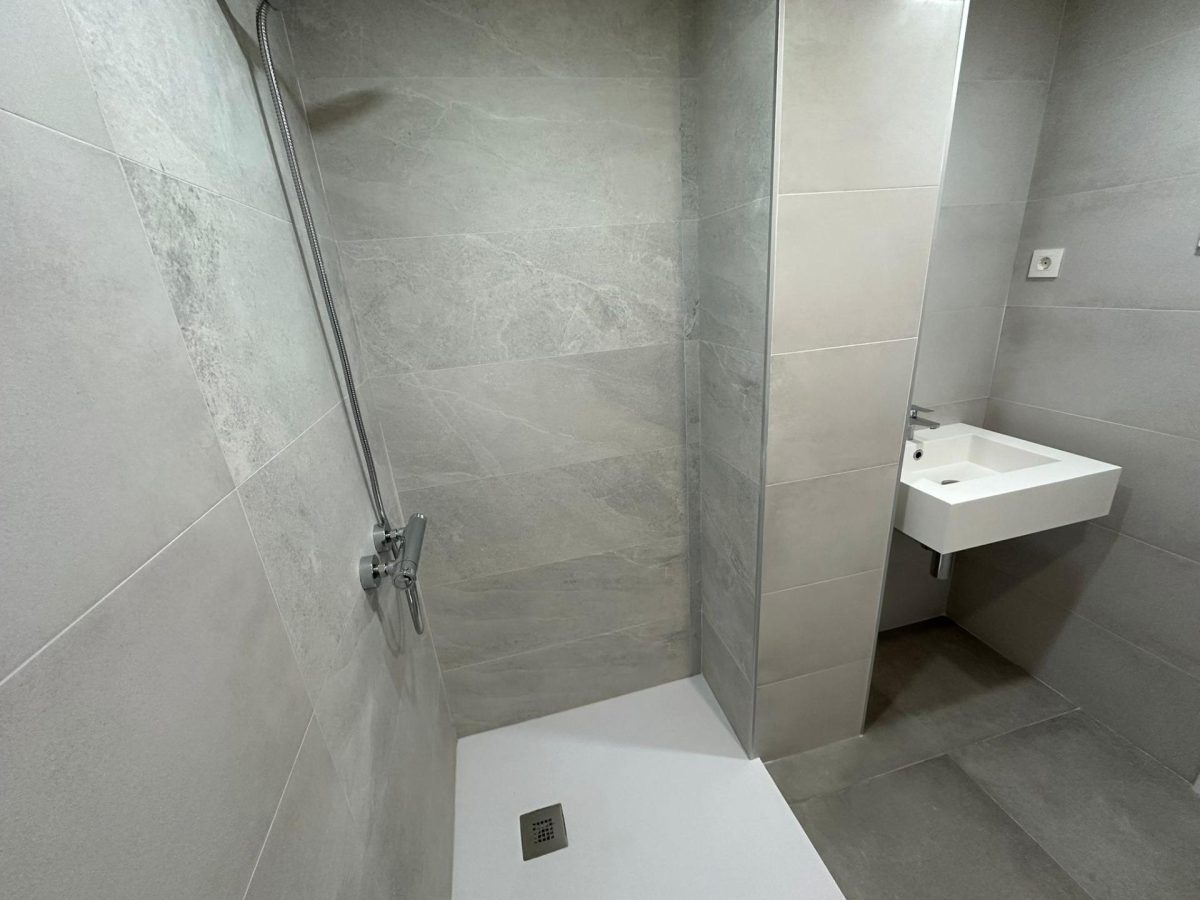 Arroyo de la Miel - Piso a Estrenar 2 Dormitorios, Garaje, Terraza y Piscina — Foto 19