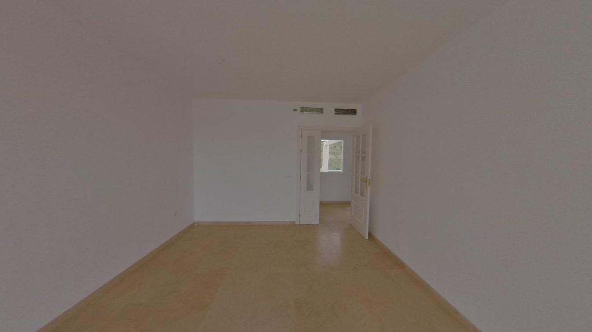 Calahonda - Ático, 2 Dormitorios, 2 Terrazas — Foto 15