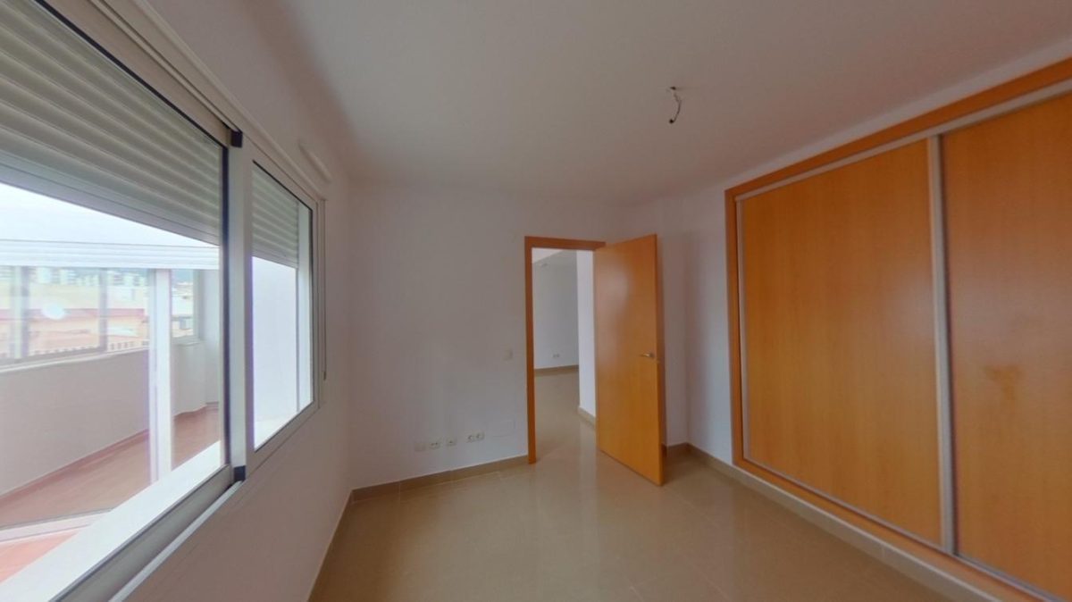 Las Lagunas - Piso, 2 Dormitorios, Terraza y Solárium — Foto 17