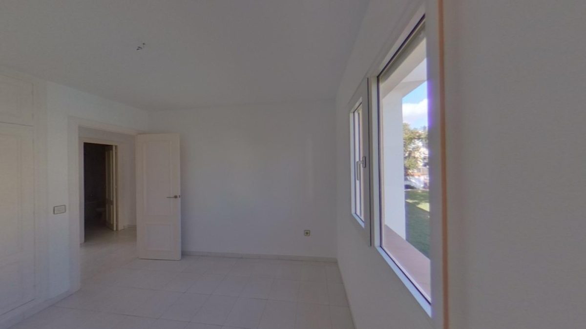 Torremolinos - Casa, 3 Dormitorios, Amplia Terraza — Foto 26