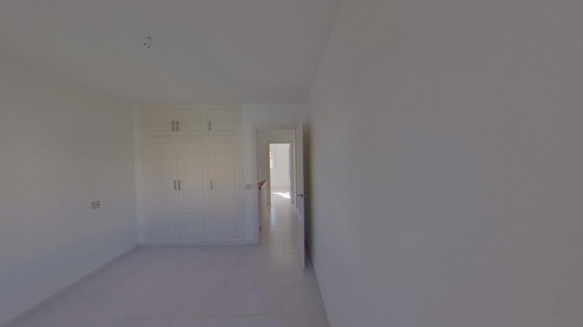 Torremolinos - Casa, 3 Dormitorios, Amplia Terraza — Foto 16