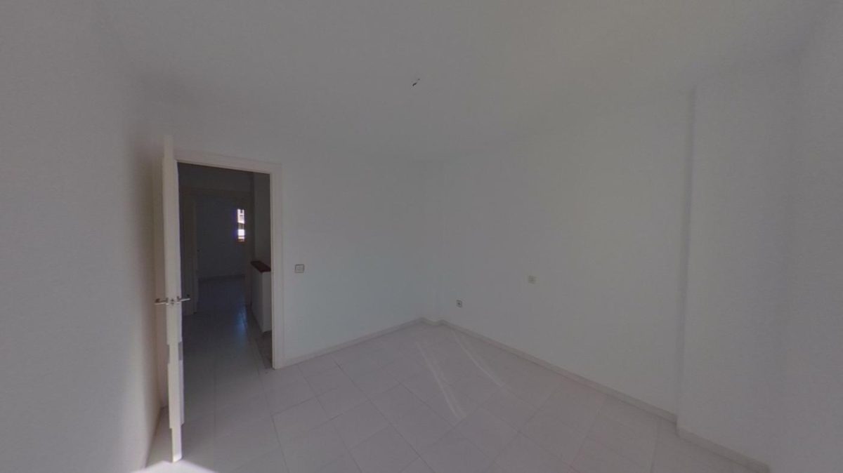 Torremolinos - Casa, 3 Dormitorios, Amplia Terraza — Foto 13