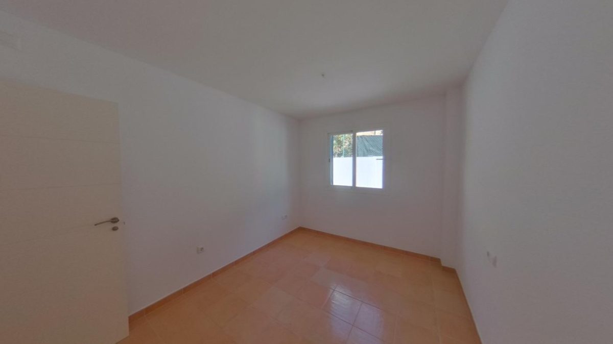 Benalmádena - Adosado, 3 Dormitorios, Terraza, Patio, Garaje — Foto 10