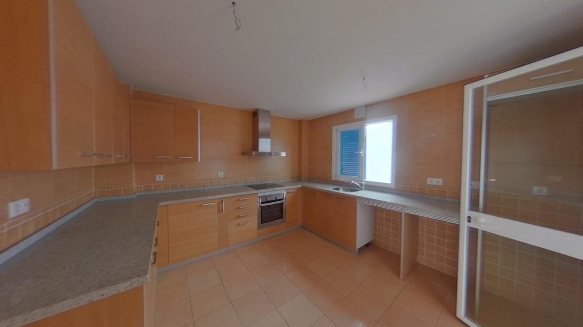 Benalmádena - Adosado, 3 Dormitorios, Terraza, Patio, Garaje — Foto 4