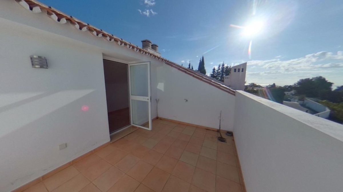 Benalmádena - Adosado, 3 Dormitorios, Terraza, Patio, Garaje — Foto 2