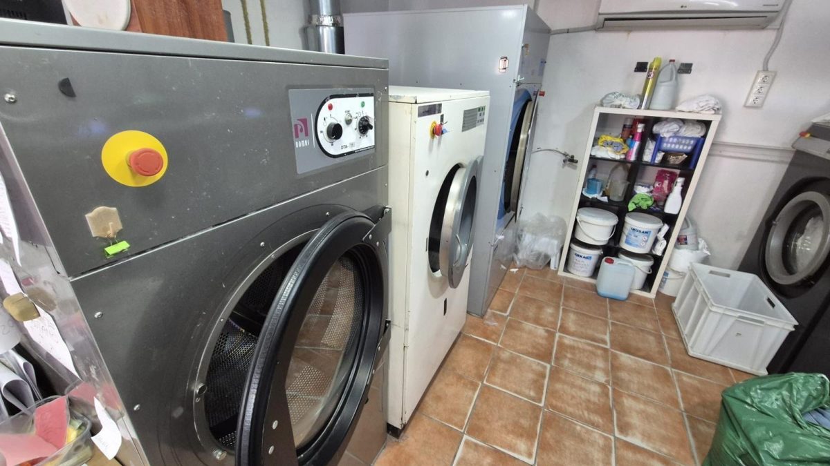 Benalmadena Pueblo - Traspaso de Lavandería en Funcionamiento — Foto 2