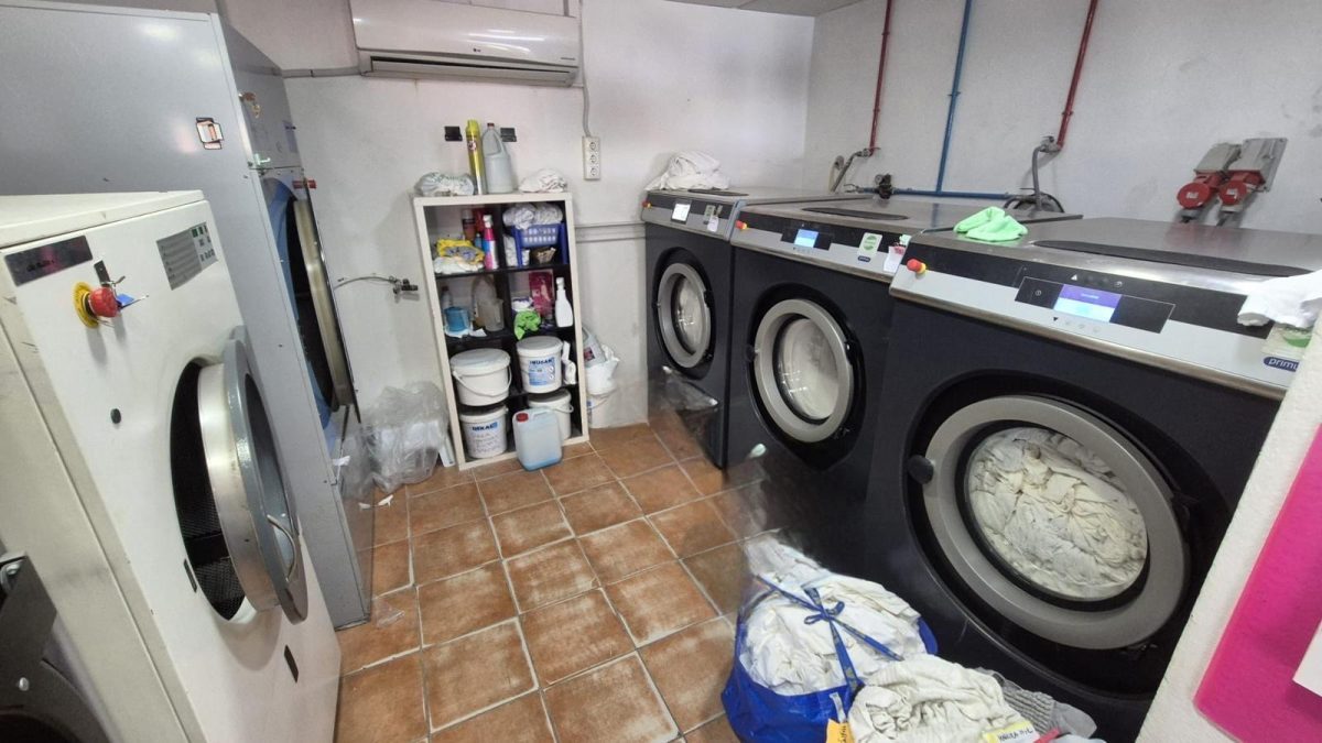 Benalmadena Pueblo - Traspaso de Lavandería en Funcionamiento — Foto 6