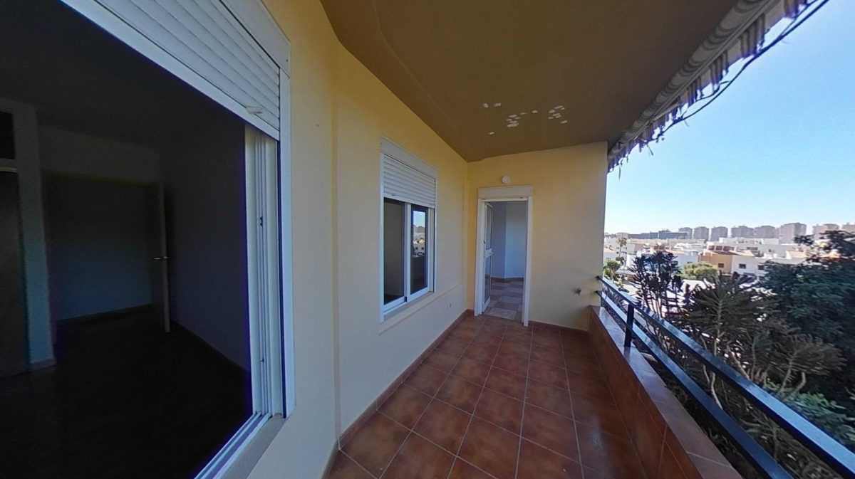 Torremolinos - Piso, 2 Dormitorios, Terraza — Foto 24