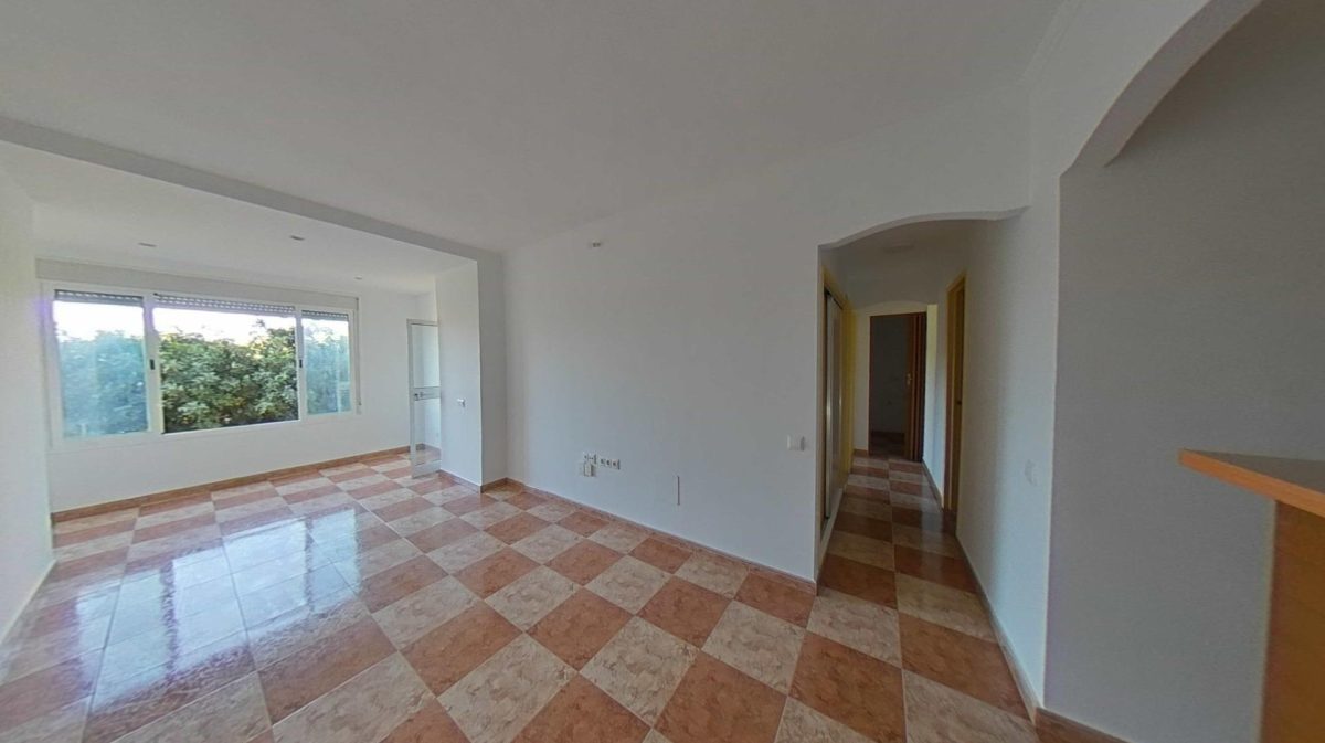 Torremolinos - Piso, 2 Dormitorios, Terraza — Foto 2
