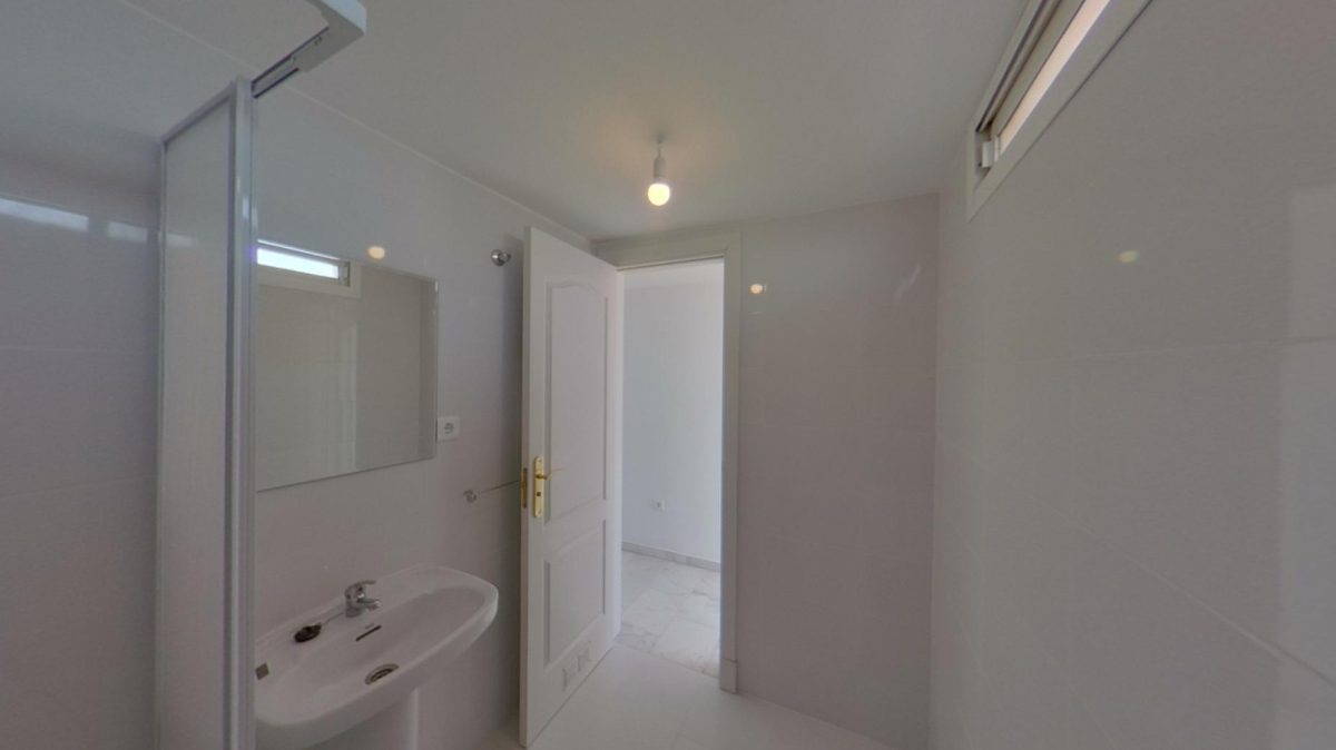 Benalmádena - Ático Dúplex, 3 Dormitorios, Terraza y Balcón — Foto 26