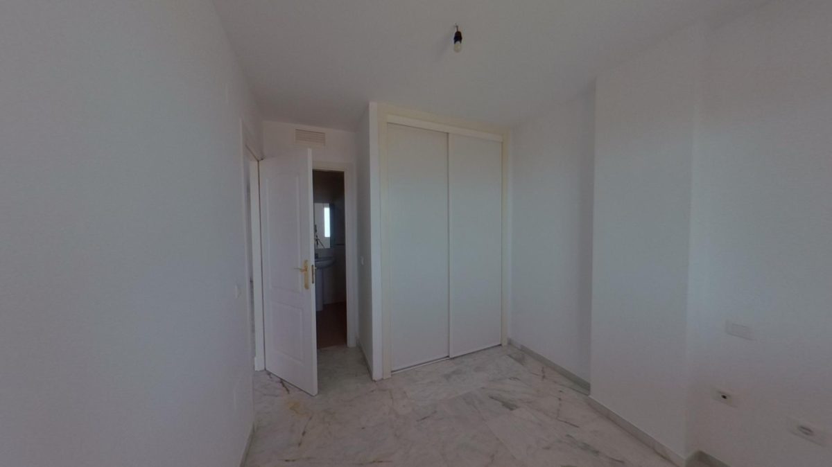 Benalmádena - Ático Dúplex, 3 Dormitorios, Terraza y Balcón — Foto 10