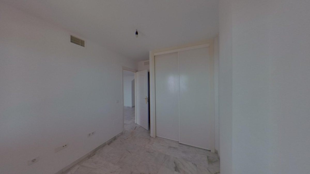 Benalmádena - Ático Dúplex, 3 Dormitorios, Terraza y Balcón — Foto 12