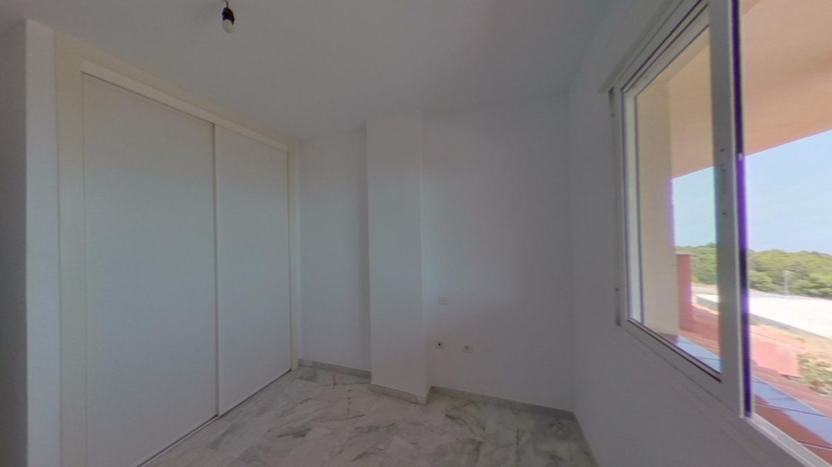 Benalmádena - Ático Dúplex, 3 Dormitorios, Terraza y Balcón — Foto 11