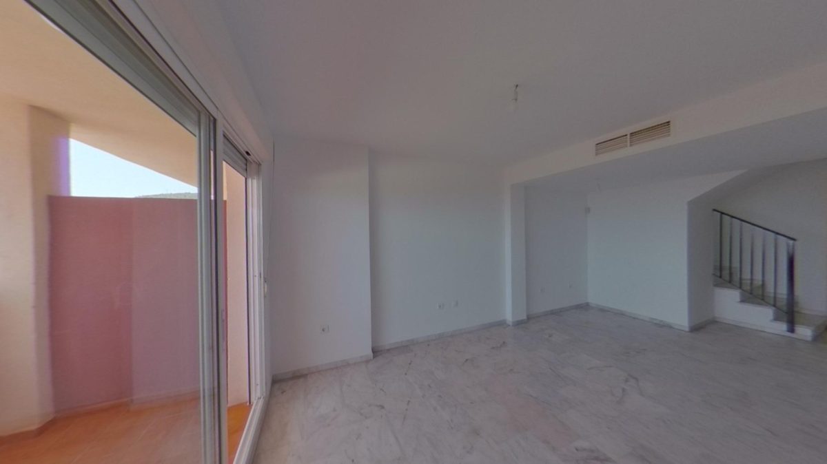 Benalmádena - Ático Dúplex, 3 Dormitorios, Terraza y Balcón — Foto 4