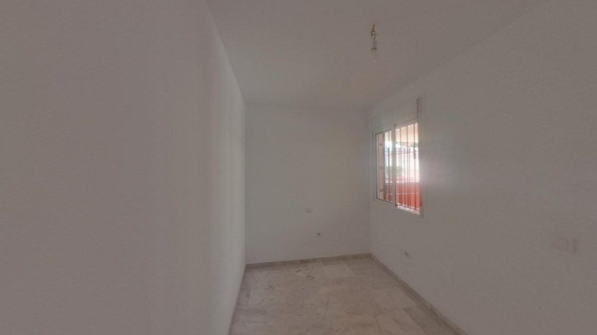 Benalmádena - Ático Dúplex, 3 Dormitorios, Terraza y Balcón — Foto 22