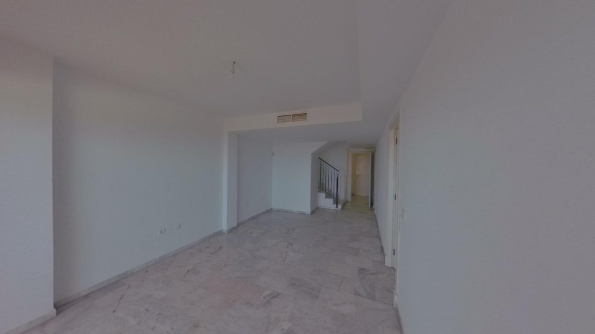 Benalmádena - Ático Dúplex, 3 Dormitorios, Terraza y Balcón — Foto 6