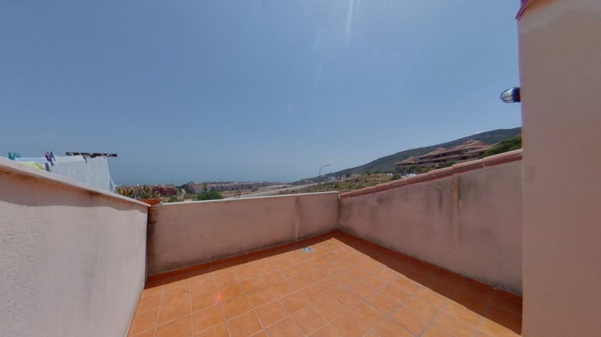 Benalmádena - Ático Dúplex, 3 Dormitorios, Terraza y Balcón — Foto 2