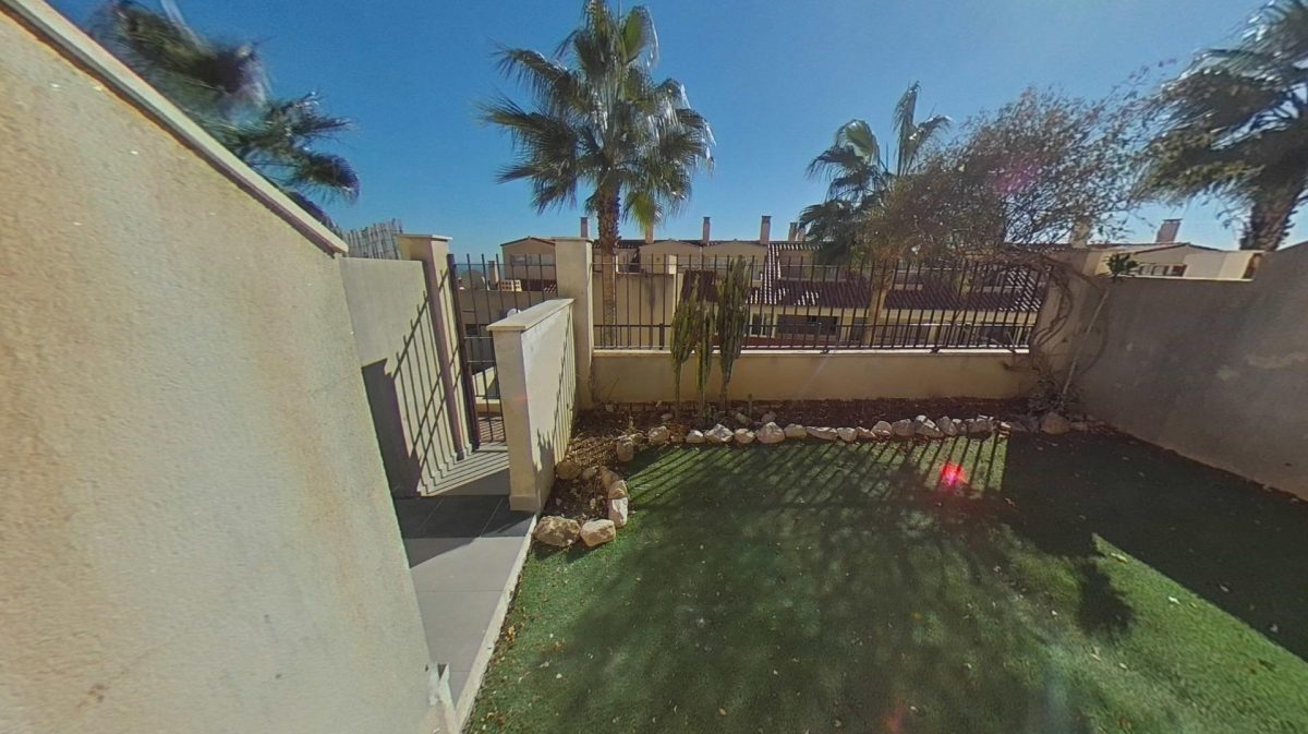 Benalmádena - Piso, 2 Dormitorios, Terraza, Jardín, Patio — Foto 25