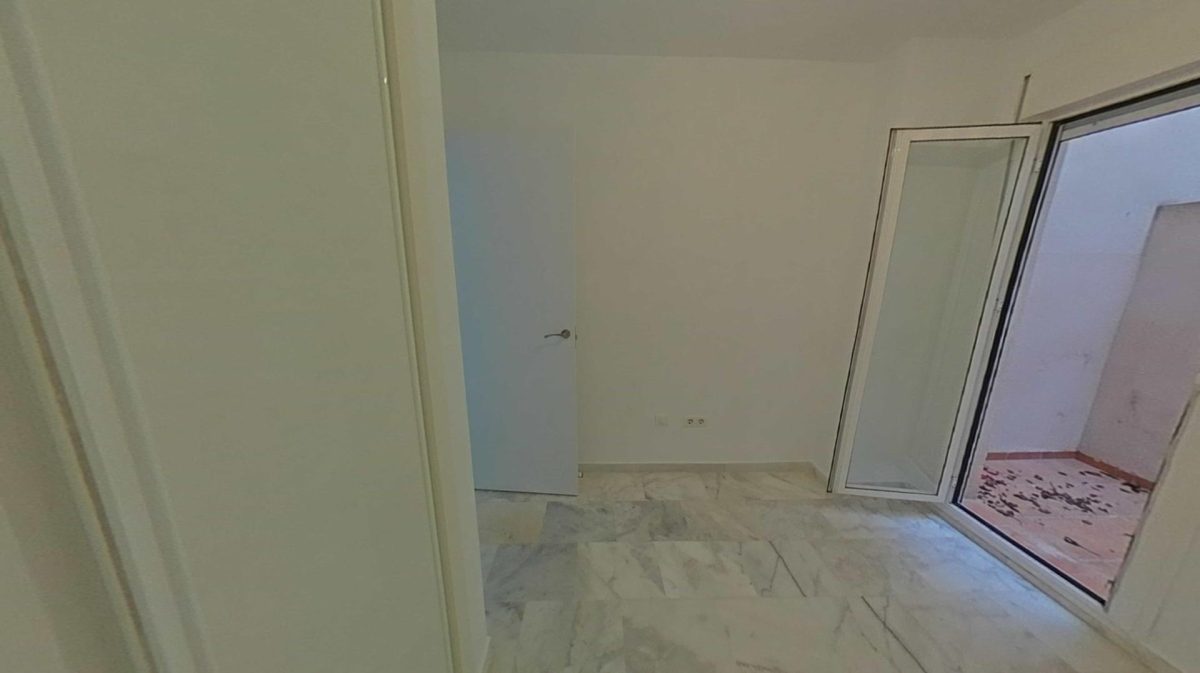 Benalmádena - Piso, 2 Dormitorios, Terraza, Jardín, Patio — Foto 15