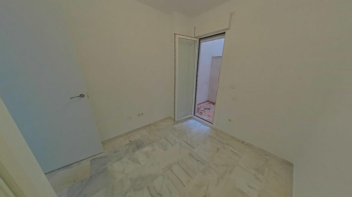 Benalmádena - Piso, 2 Dormitorios, Terraza, Jardín, Patio — Foto 16