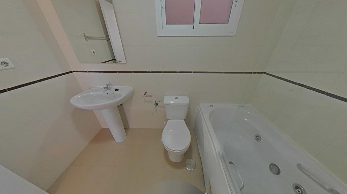 Benalmádena - Piso, 2 Dormitorios, Terraza, Jardín, Patio — Foto 22