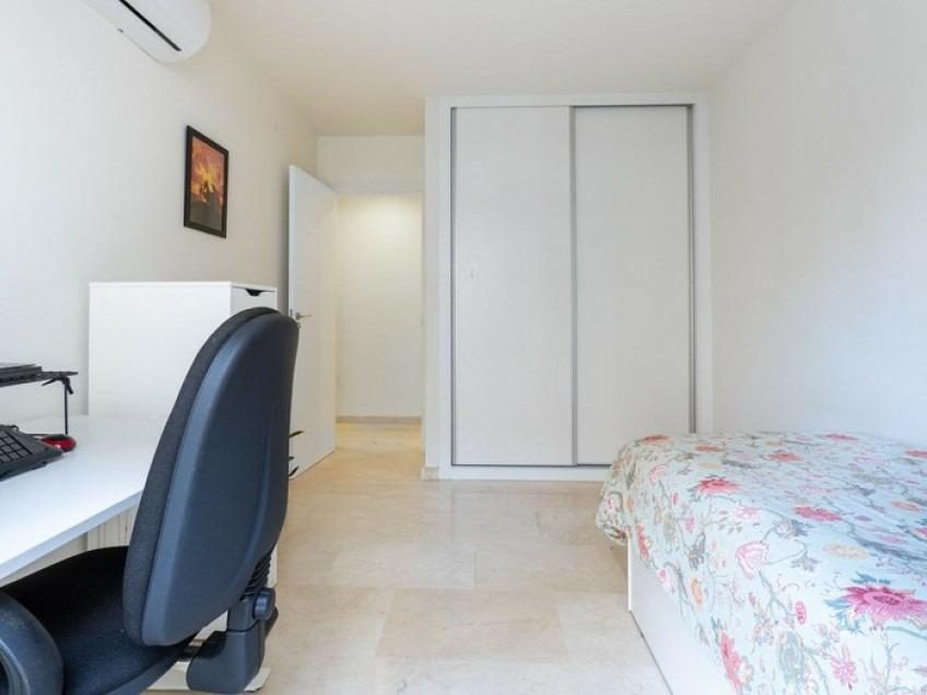 Fuengirola - Piso, 3 Dormitorios, Terraza, Trastero, Piscina — Foto 16