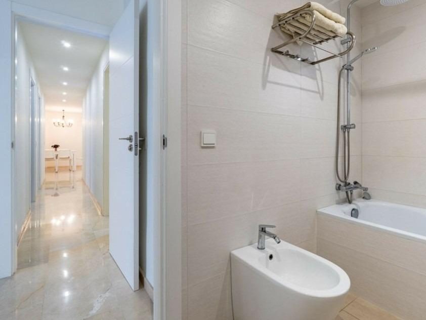 Fuengirola - Piso, 3 Dormitorios, Terraza, Trastero, Piscina — Foto 15