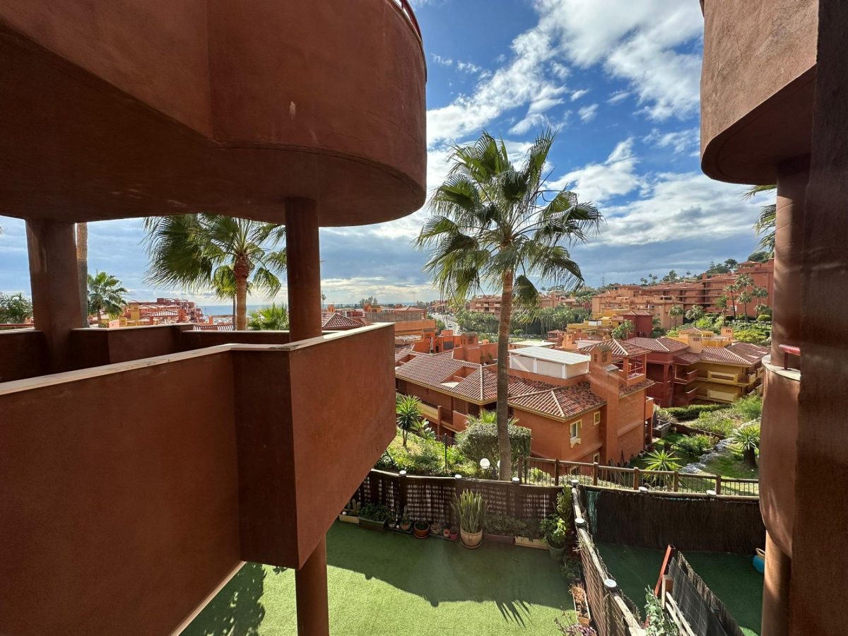 La Reserva de Marbella - Piso, 2 Dormitorios, Terraza, Piscinas, Jardín, Garaje y Trastero — Foto 19